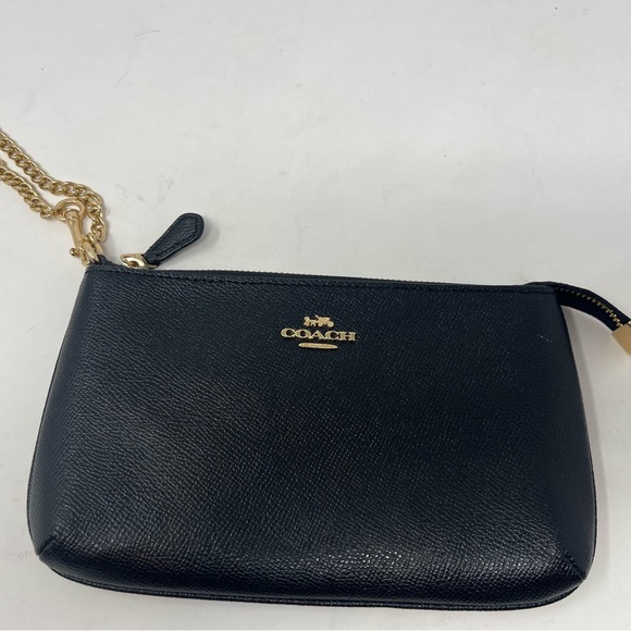 Coach Handbags - Coach Wristlet Pebbled Leather